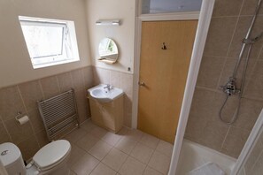 Hårføner og toalettpapir