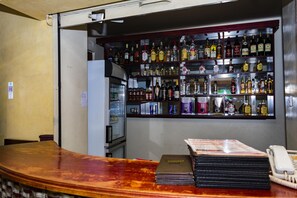 Bar (in der Unterkunft)