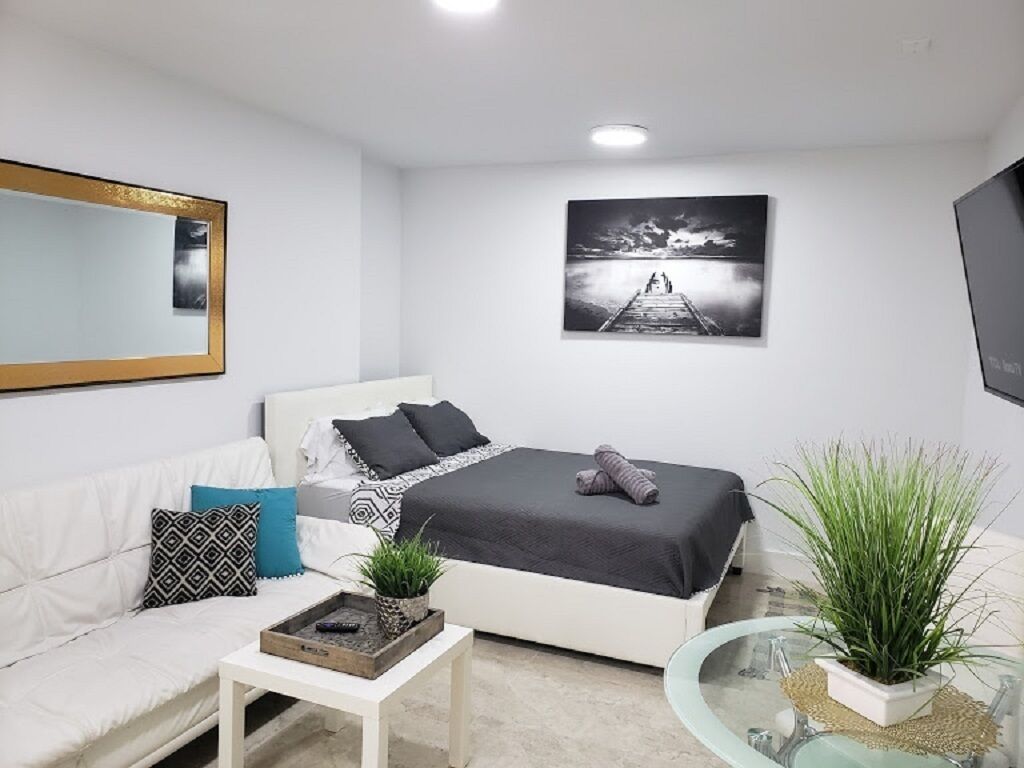 Fer et planche à repasser, Wi-Fi gratuit, draps fournis