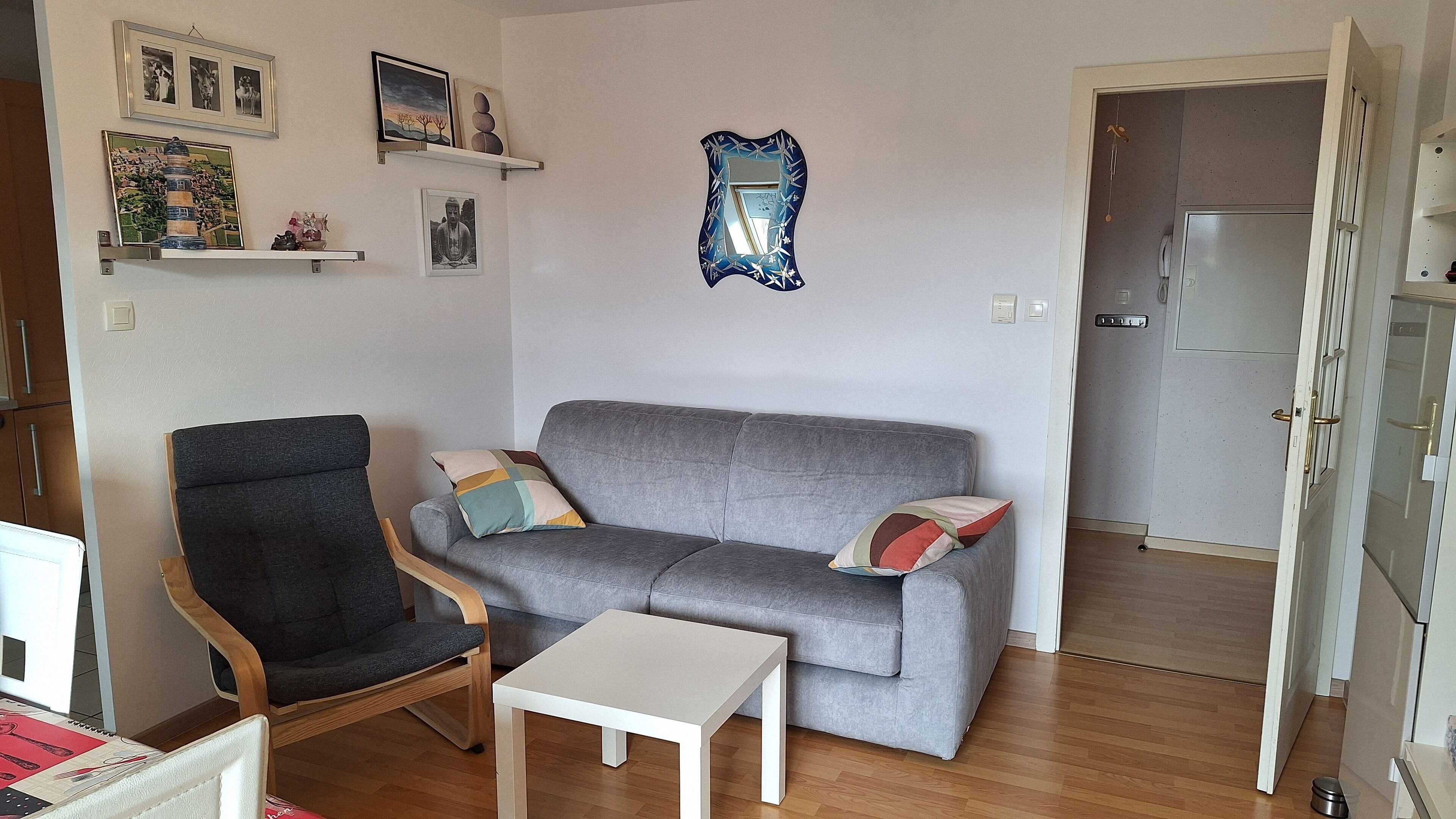 Smart TV, videojuegos, reproductor de DVD y libros 