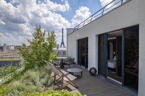 Eiffel Terrace Escape | View from room - Canopy by Hilton Paris Eiffel Tower (Paris)