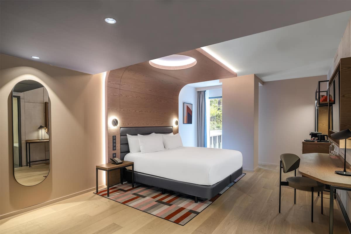 Grand Premium Room