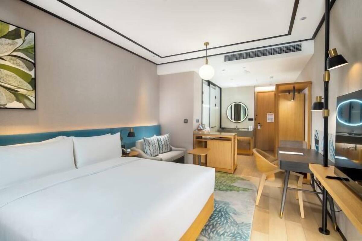Minibar, skrivbord, arbetsyta för laptop och gratis barnsängar