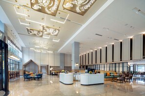 Lobby - Hilton Garden Inn Guizhou Maotai Town (Zunyi)