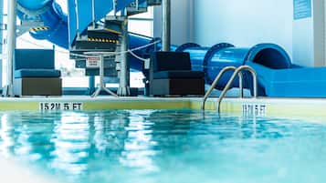 Una piscina techada