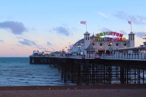 مكان جذب سياحي