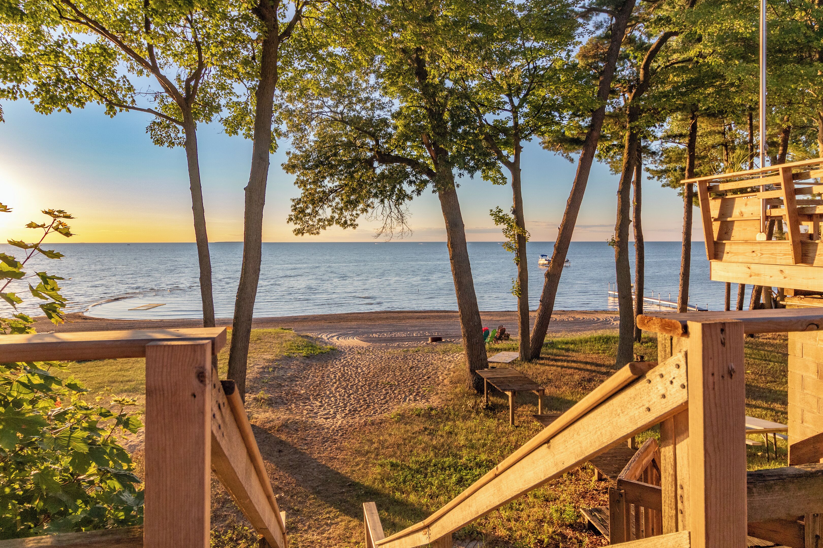 Beach nearby, sun loungers