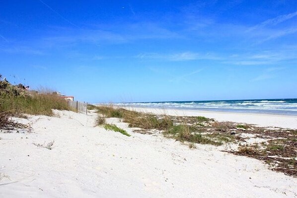 Liegestühle, Strandtücher