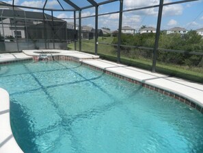 Piscina externa, piscina aquecida