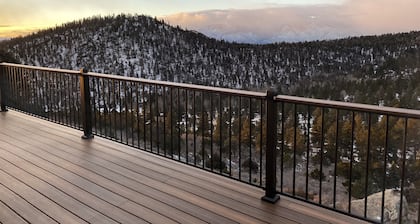 Majestic Mountaintop Retreat! Luxury in a serene setting All seasons family fun