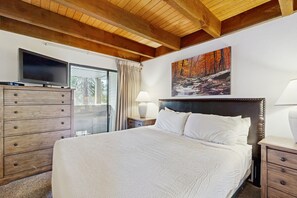 1 bedroom, iron/ironing board, Internet, bed sheets - Lakefront retreat with shared pool, hot tub, & sauna - near shopping & skiing (South Lake Tahoe)