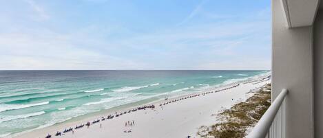 På stranden, liggestole