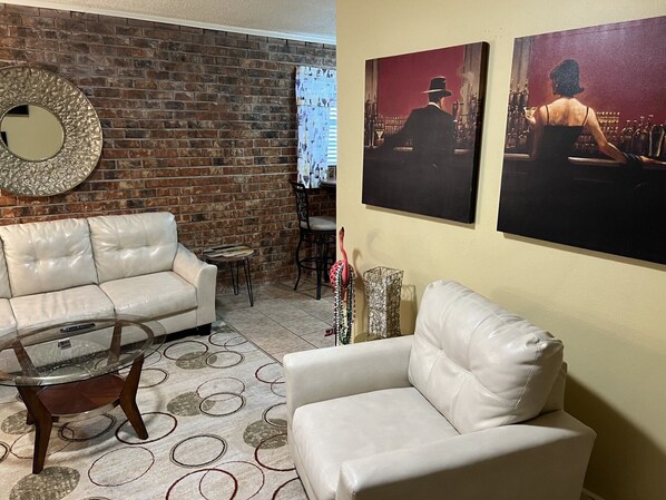 Smart TV - Most Comfortable Sleep You'll Get. Highest Rated across all Platforms (Baton Rouge)