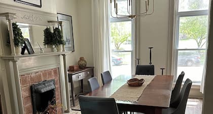 4 bedroom house walking distance from Milwaukee Bucks Fiserv Forum