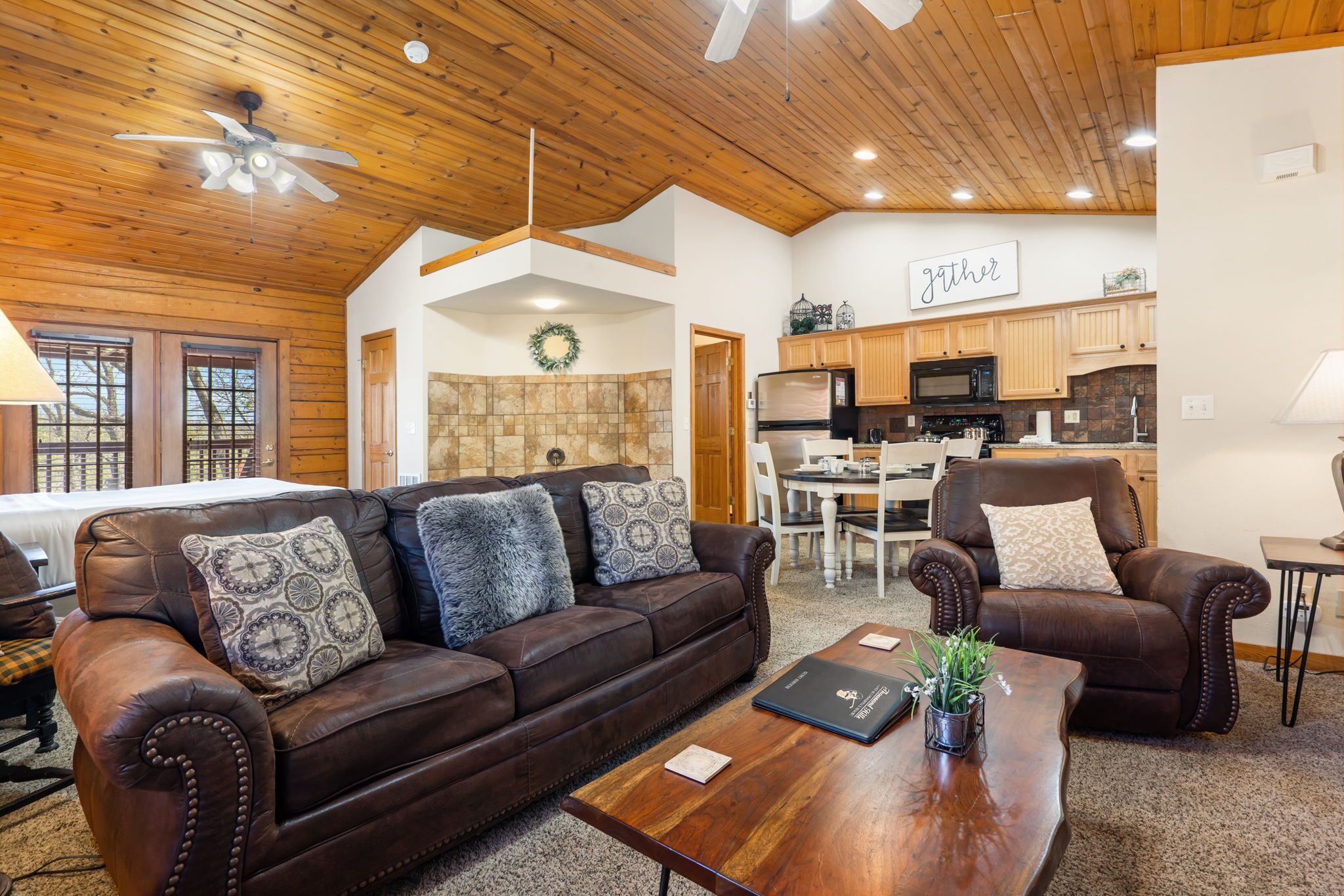 Smart TV, fireplace, DVD player