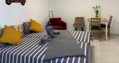 Private stylish&Modern Double Bed Apartment&NTFLIX 26