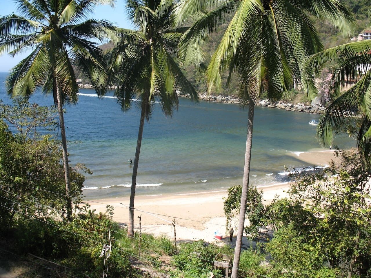 En la playa y toallas de playa 