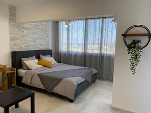 1 Schlafzimmer, Schreibtisch, Bügeleisen/Bügelbrett, kostenloses WLAN