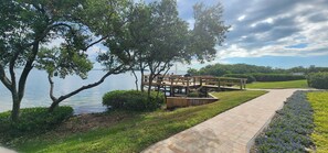 Terrace/patio - From serene sunrises to exciting nearby attractions, Immerse yourself (Tierra Verde)