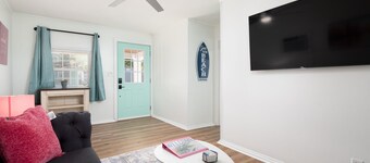 Serene & Quiet Cottage | Office | 5 Min to RH