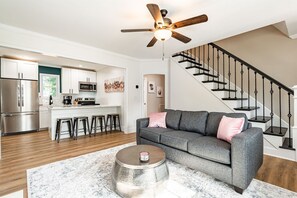 Smart TV, fireplace, offices