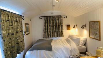 1 dormitorio y ropa de cama