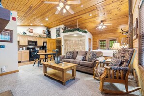 Smart TV, fireplace, DVD player