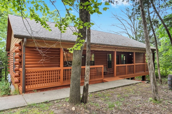 Cabin Exterior and Entry