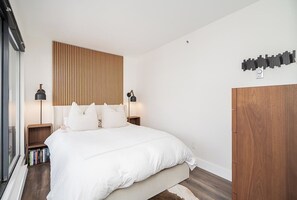 1 bedroom, desk, iron/ironing board, free WiFi