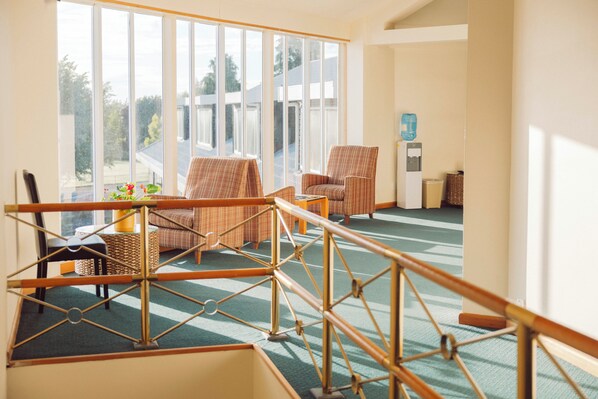 Lobby sitting area - Methven Resort (Methven)