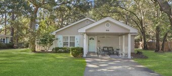 At Twelve Oaks Cottage