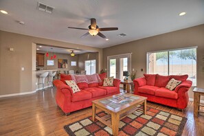 TV, video games, DVD player - Maricopa Home w/ Outdoor Seating, 2 Mi to Golf! (Maricopa)