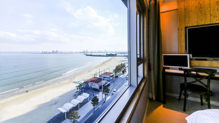 Win Hotel