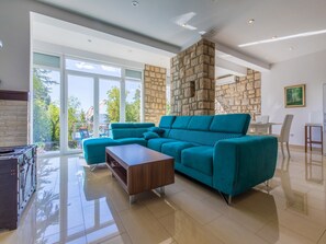 Villa | Living room