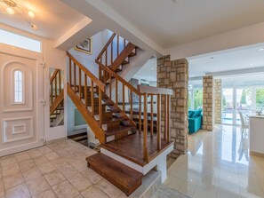 Villa | Escaleras