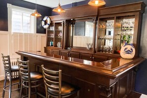 Bar (in der Unterkunft)