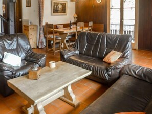 TV, fireplace, DVD player - Chalet L'Aube by Interhome (Les Diablerets)