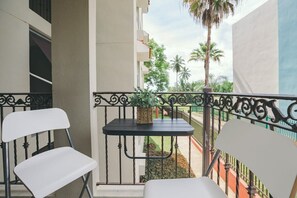 Property grounds - Bahía Serena - 2 bedroom with direct beach access and pool (Cabo Rojo)