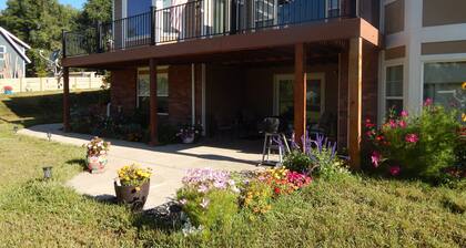 Fully private 2-bedroom apartment near downtown Fort Collins