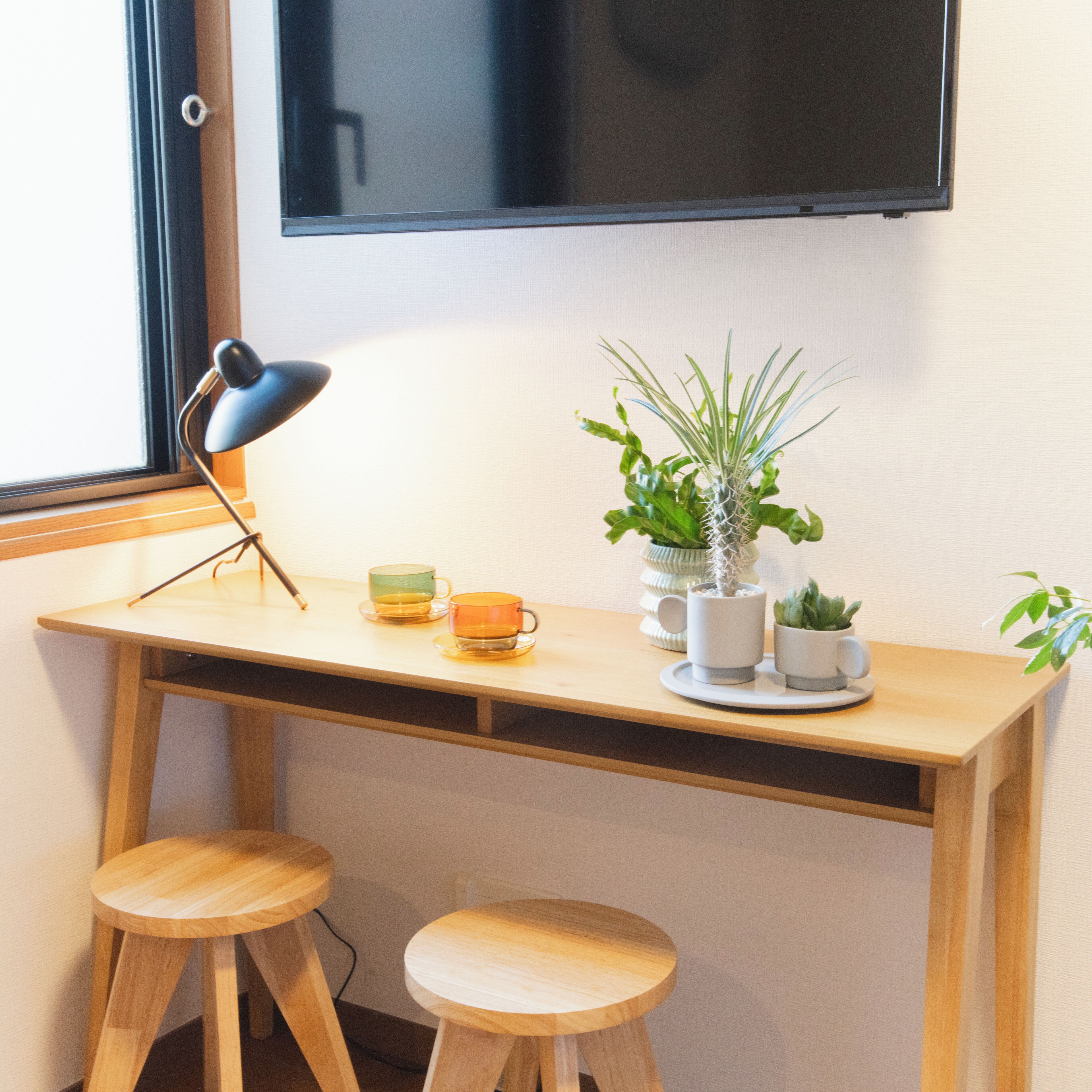 アイロン / アイロン台、WiFi (無 料)、ベッドシーツ