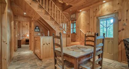 Saluda Cabin Home Amazing Mountain Views Pet Friendly- New Game Room!