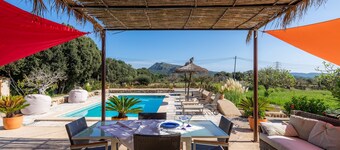 Holiday Home Son Frare with Mountain View, Wi-Fi, Garden, Pool, Balcony & Terraces; Parking Available