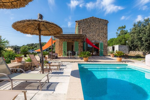 Holiday Home Son Frare with Mountain View, Wi-Fi, Garden, Pool, Balcony & Terraces; Parking Available