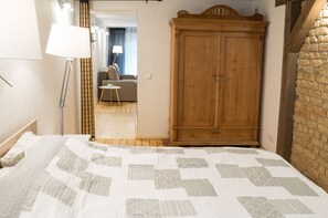 1 غرفة نوم ومكواة/لوح كي وواي فاي مجانًا وملاءات أسرّة