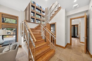 Luokittelematon kuva, 2 kautta 49, painike