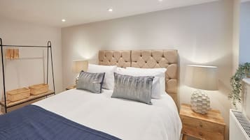 1 bedroom, premium bedding, iron/ironing board, free WiFi