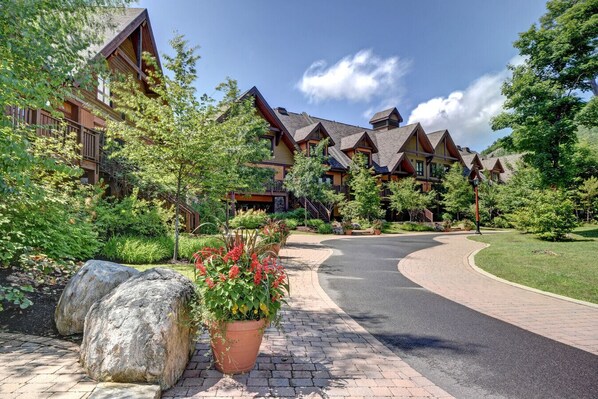 Exterior - Tremblant Prestige - Étoile 1510-19 (Mont-Tremblant)