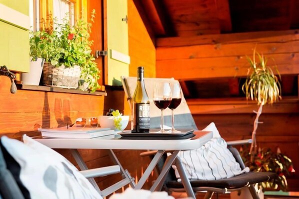 تناول الطعام بالخارج