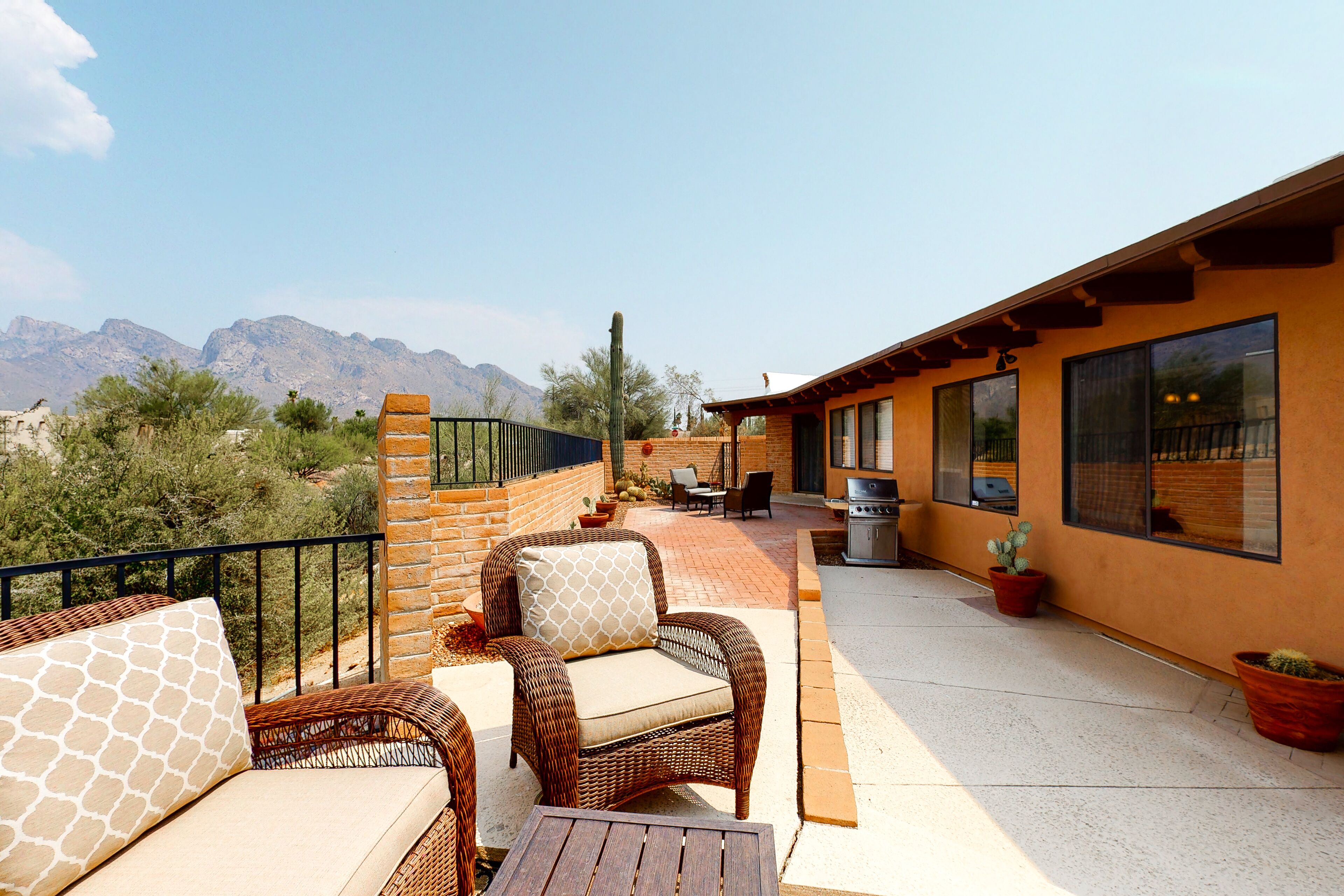 Classic desert home with game room, AC & incredible mountain view - dog-friendly