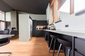 Deluxe Villa, 3 Bedrooms | Private kitchen - Reykjavík Luxury House - By the seaside (Reykjavik)